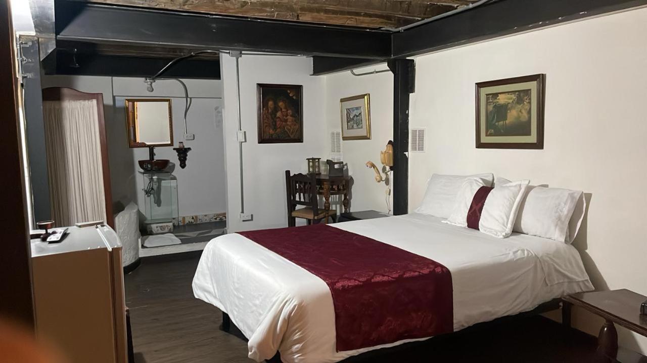 Hotel Casa De La Luz Богота Экстерьер фото