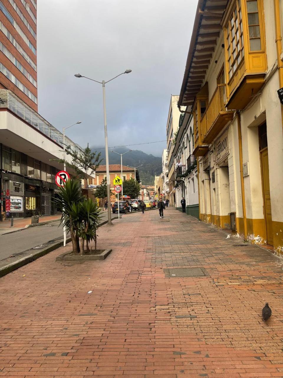 Hotel Casa De La Luz Богота Экстерьер фото
